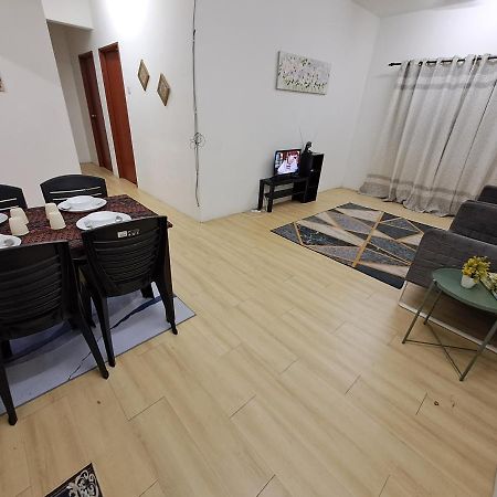 1201 Apartment Ladang Tok Pelam Tepipantaibatuburuk Kuala Terengganu Bagian luar foto