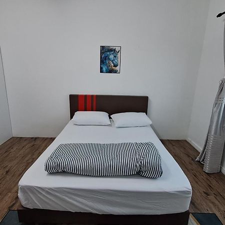 1201 Apartment Ladang Tok Pelam Tepipantaibatuburuk Kuala Terengganu Bagian luar foto