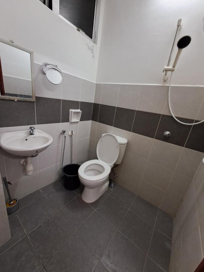 1201 Apartment Ladang Tok Pelam Tepipantaibatuburuk Kuala Terengganu Bagian luar foto